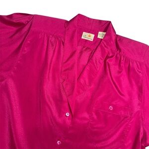 Vintage Liz Claiborne Fuchsia Satin Blouse Long Sleeve Button Up V-neck Size 6